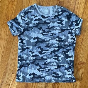 Banana Republic Men’s Tee